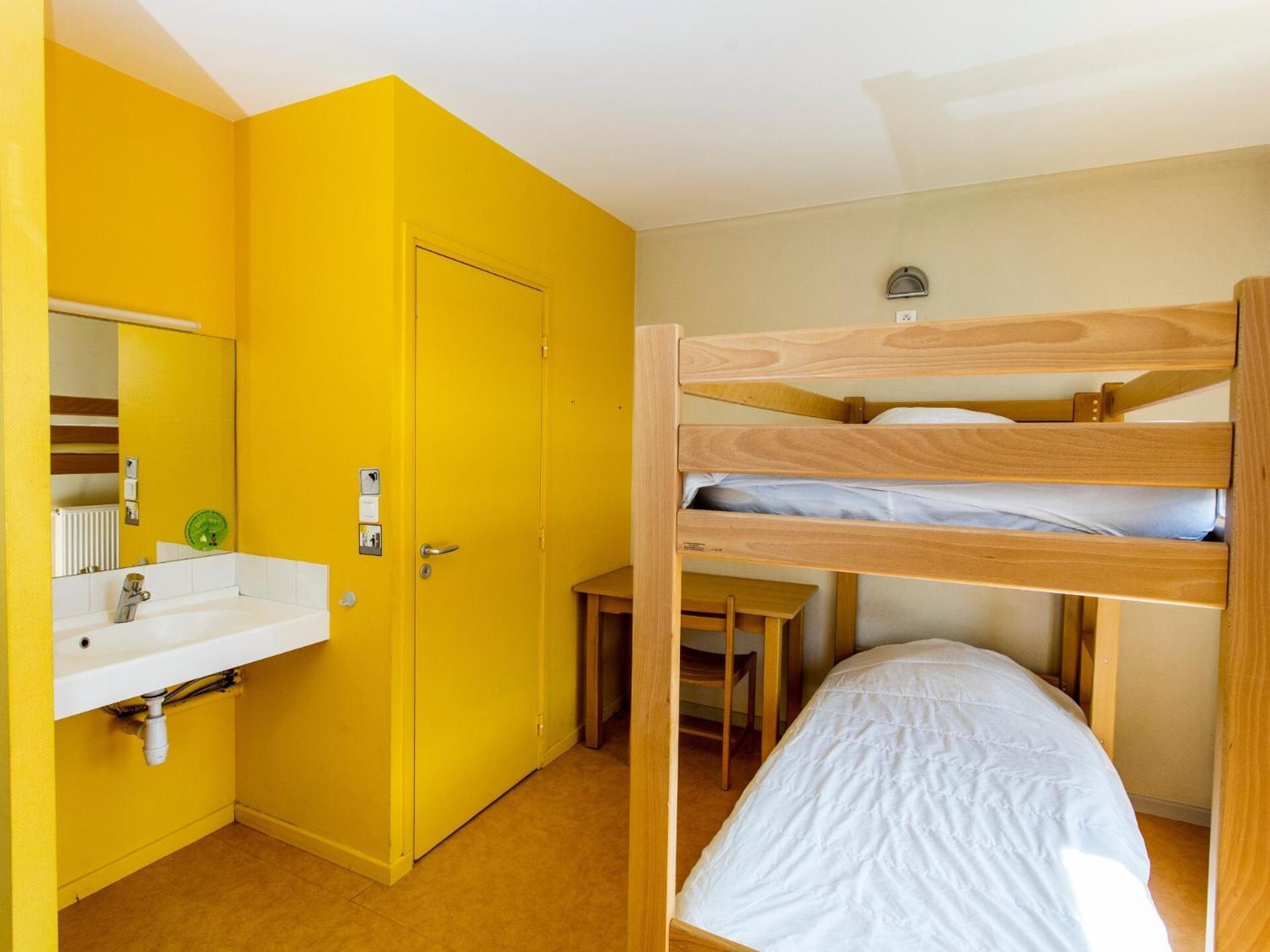 Auberge De Jeunesse Hi بونتارليه المظهر الخارجي الصورة